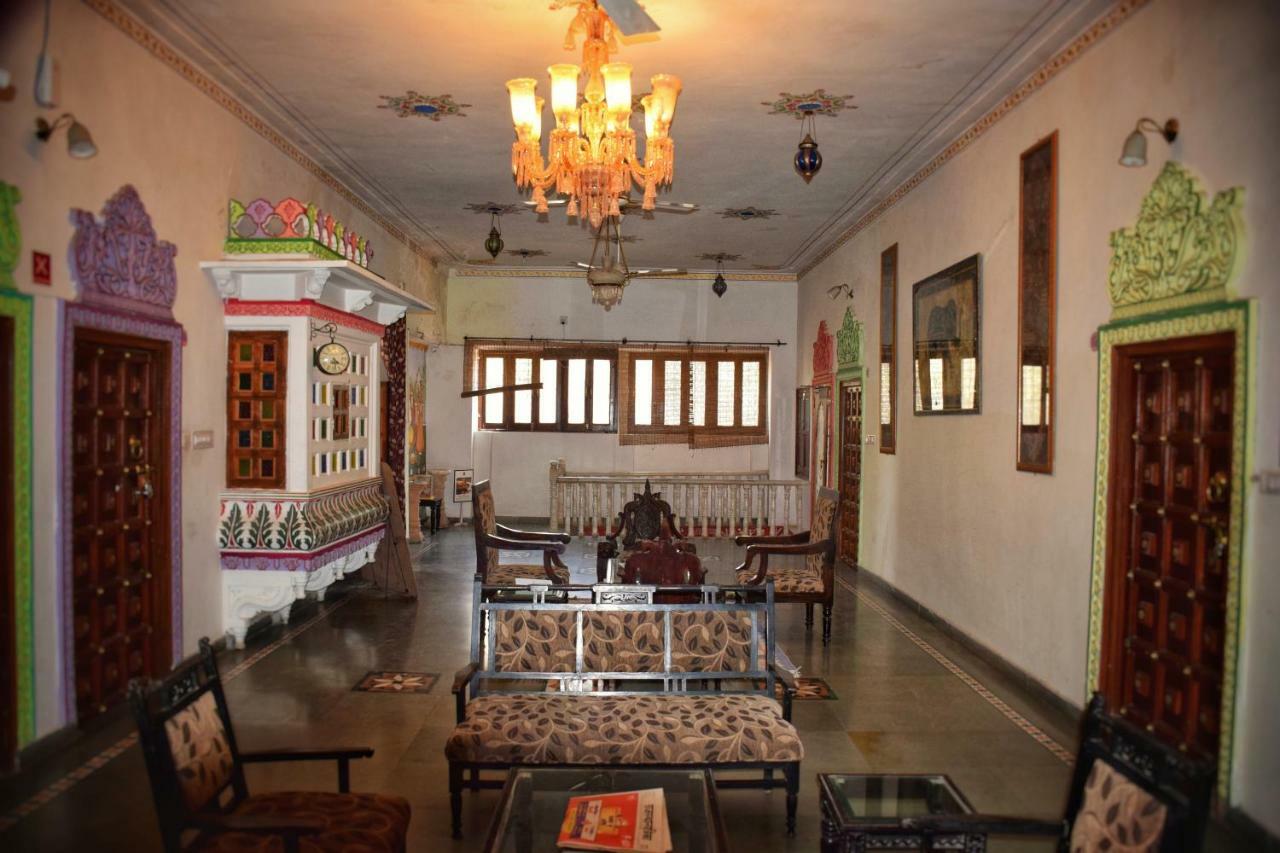 Hotel Kurabar Kothi Udajpur Exteriér fotografie