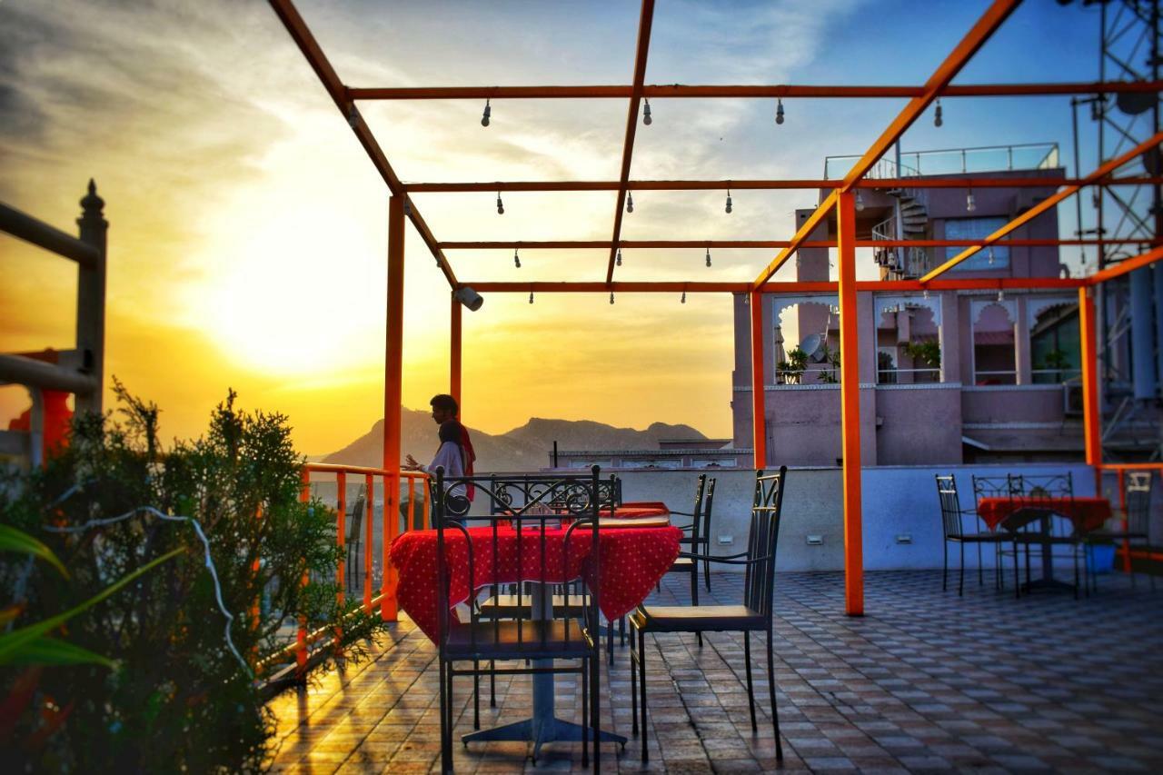 Hotel Kurabar Kothi Udajpur Exteriér fotografie